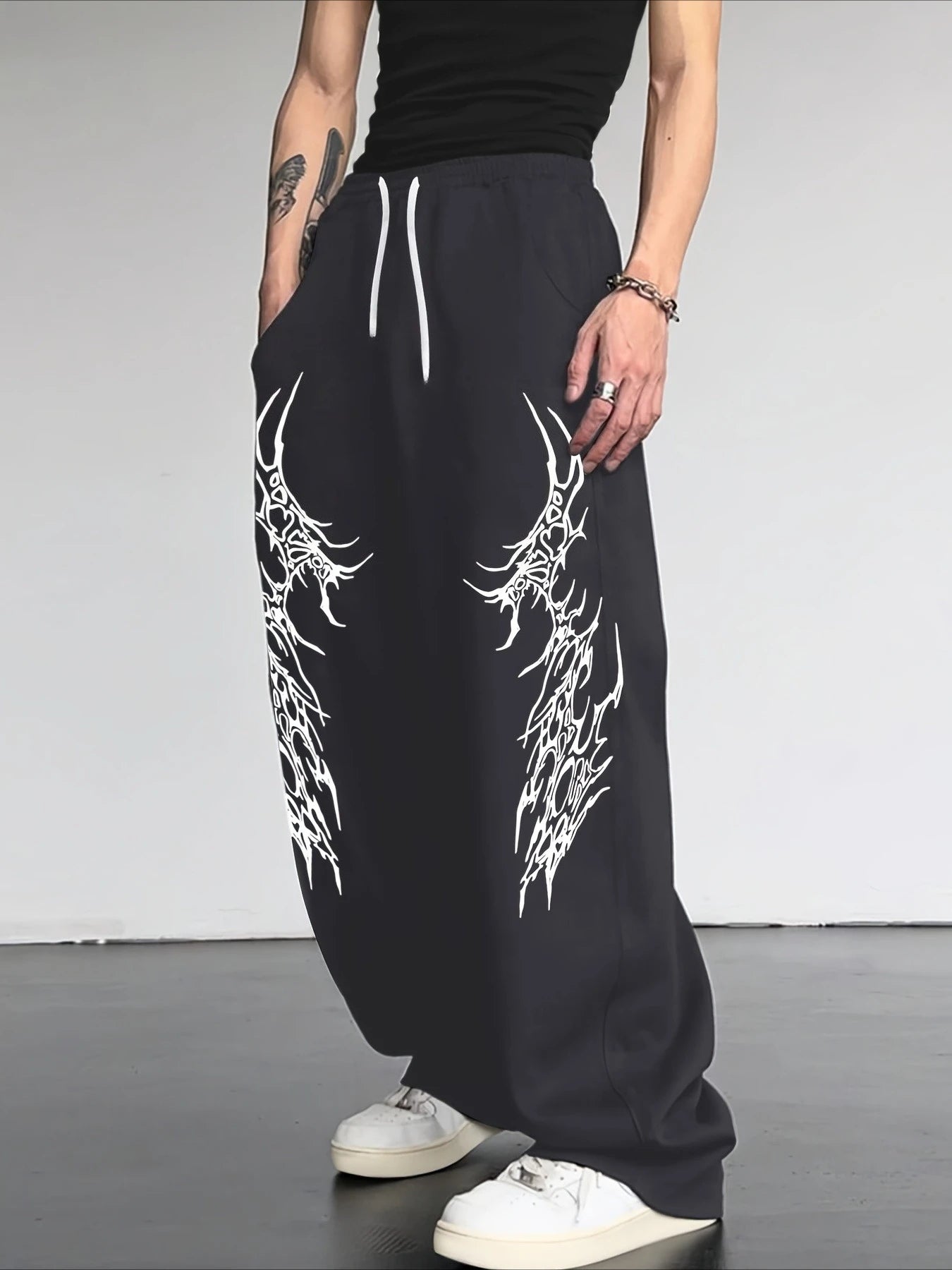 2026 Fashion New Dark Retro Striped Gothic Loose Straight Leg Pants Suitable for Outdoor Street Hip-hop Harajuku Casual Pants